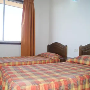 https://apartamentos-los-saltos.in-canary-islands.com